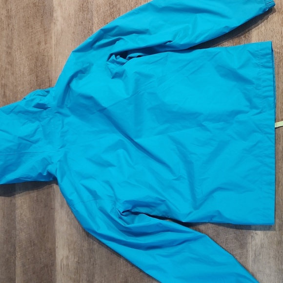 The North Face Hooded Windbreaker. Girls Size M (10-12) - Picture 6 of 6